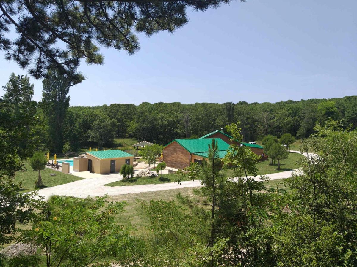 Les Chalets De Saint Maurice Dieulefit Exterior foto