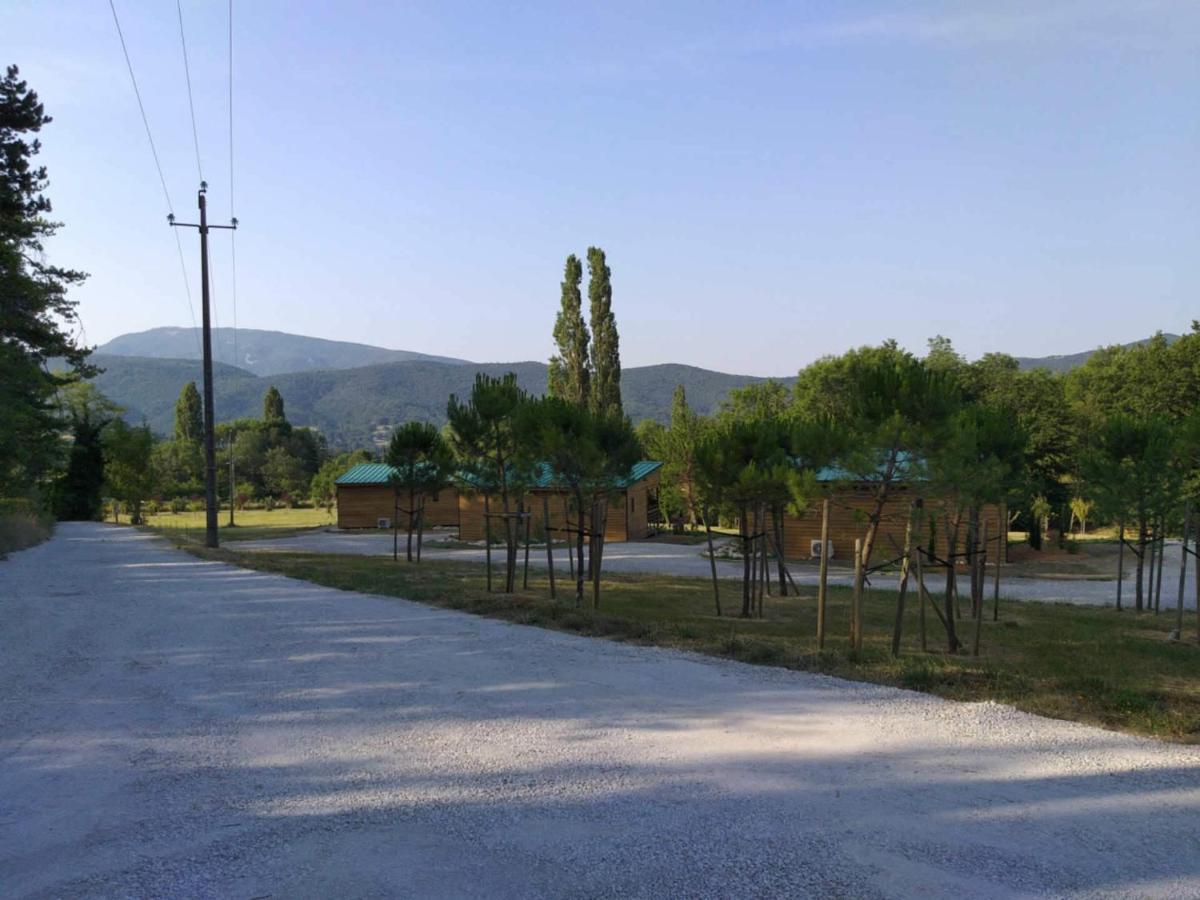 Les Chalets De Saint Maurice Dieulefit Exterior foto