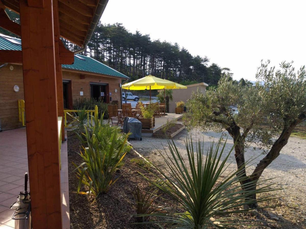Les Chalets De Saint Maurice Dieulefit Exterior foto