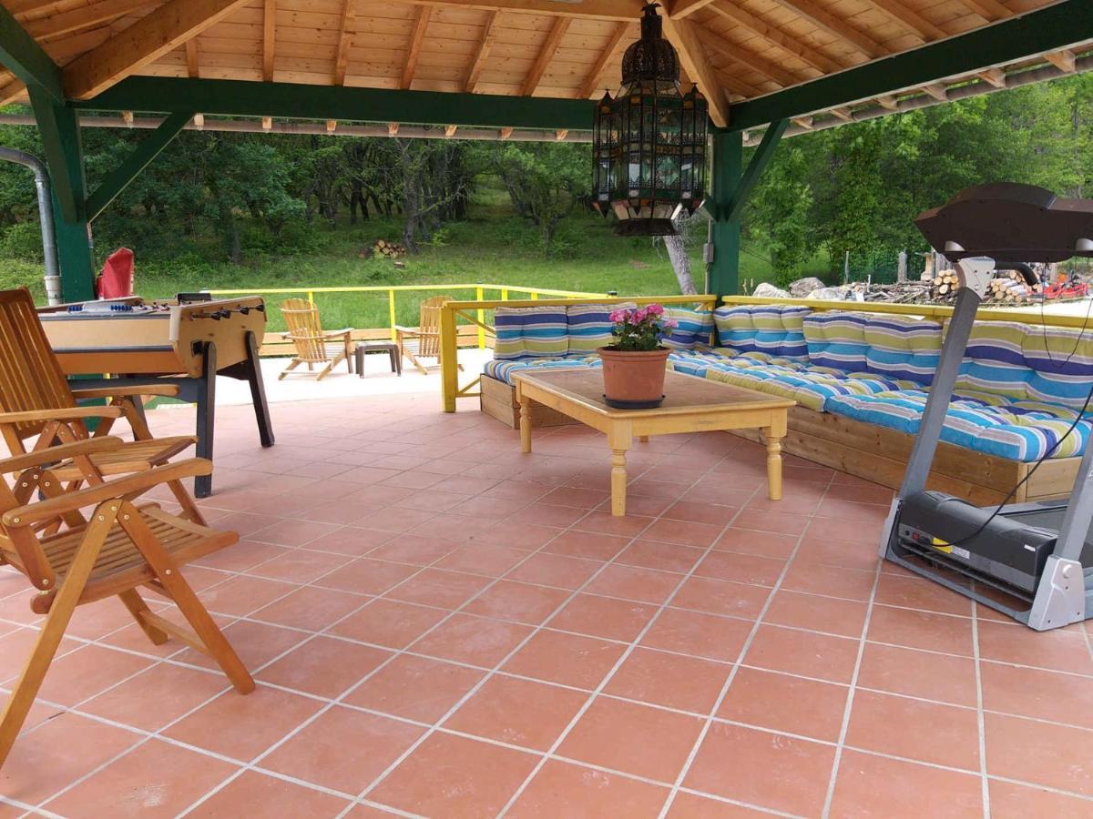 Les Chalets De Saint Maurice Dieulefit Exterior foto