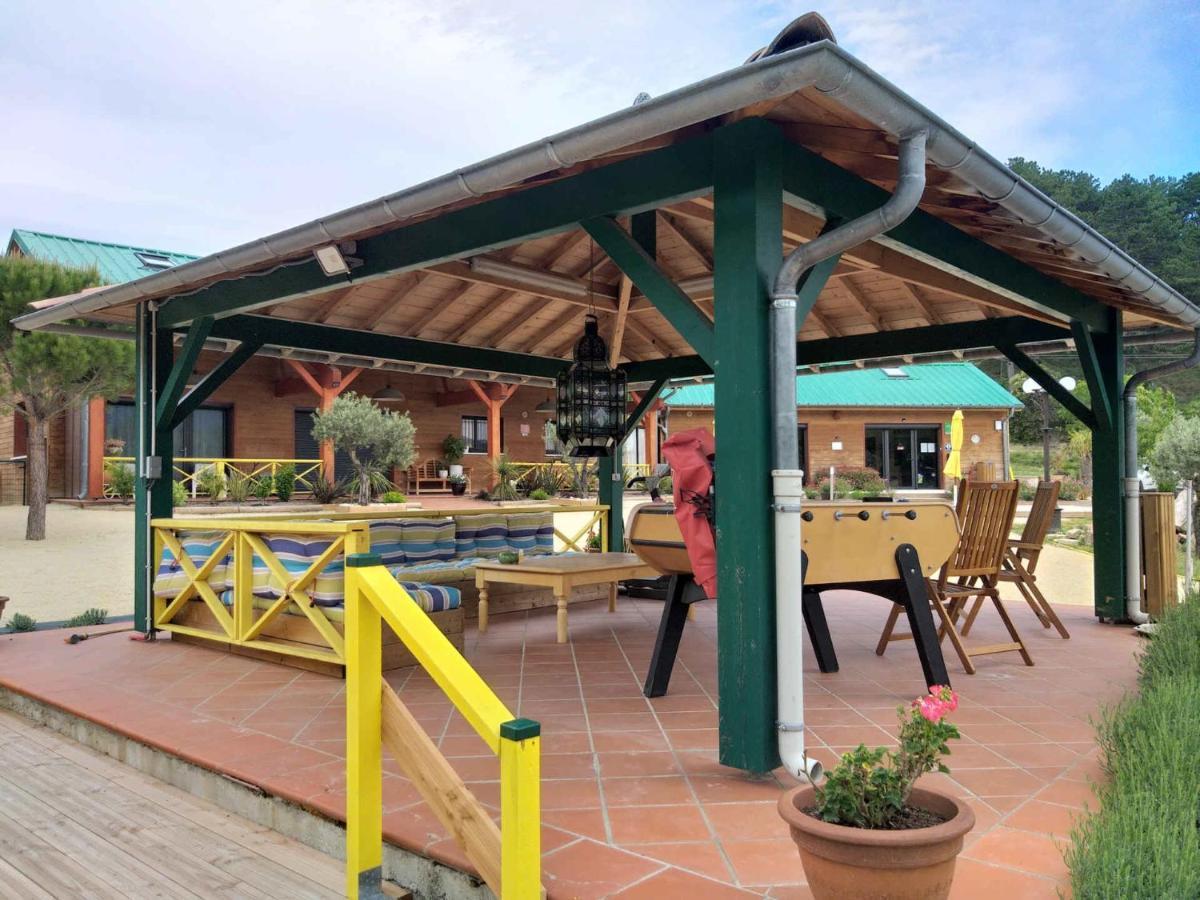 Les Chalets De Saint Maurice Dieulefit Exterior foto
